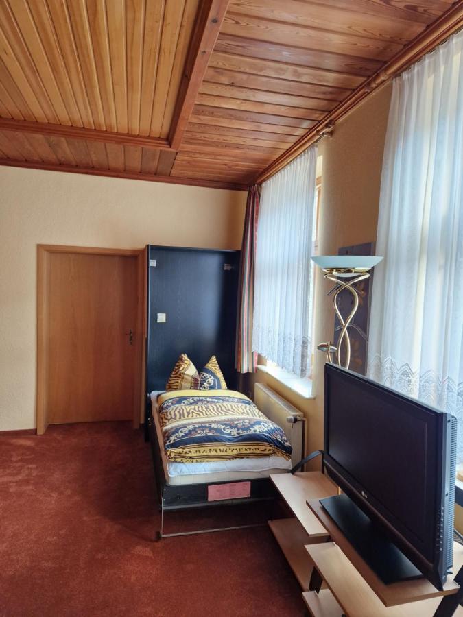 Oranienbaum-Woerlitz Ferienwohnung Matthisson מראה חיצוני תמונה
